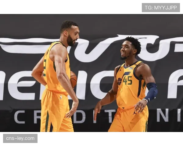 历史回顾：回顾五年前同期联盟的攻防效率格局，对比现今比赛风格的演变。